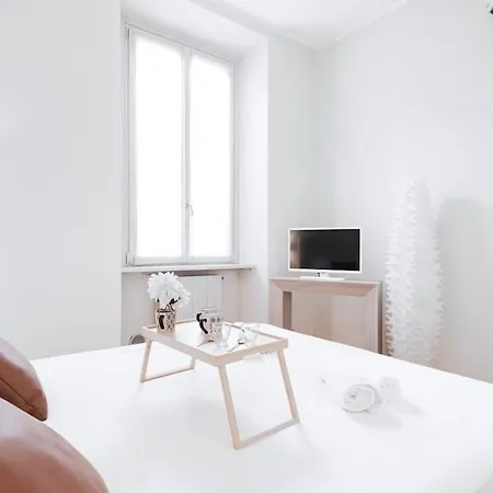 Appartement Easylife - Cozy Flat In Porta Venezia Milaan